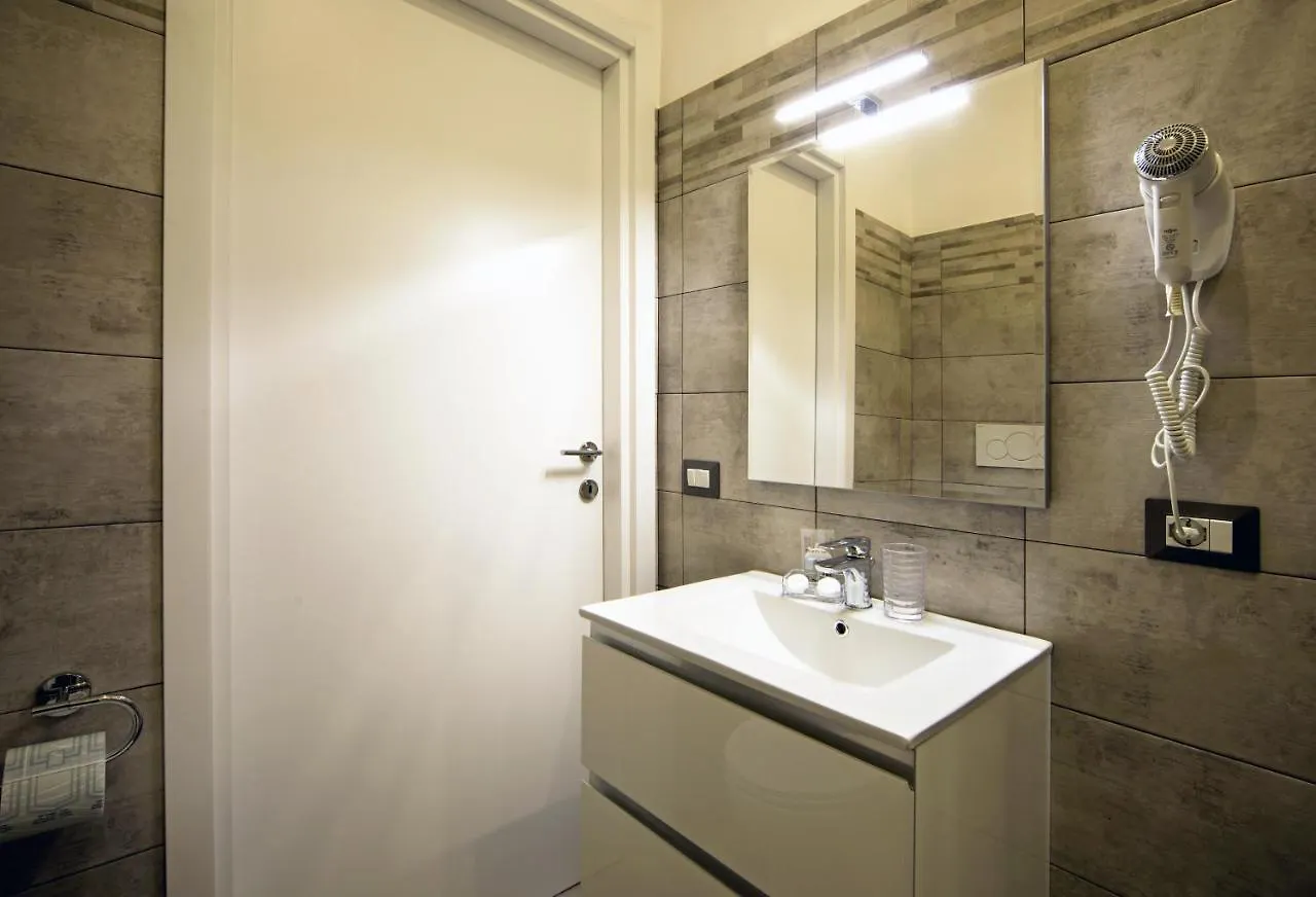 Residenza Tupini, S.Pietro Suites 罗马 0*,  意大利